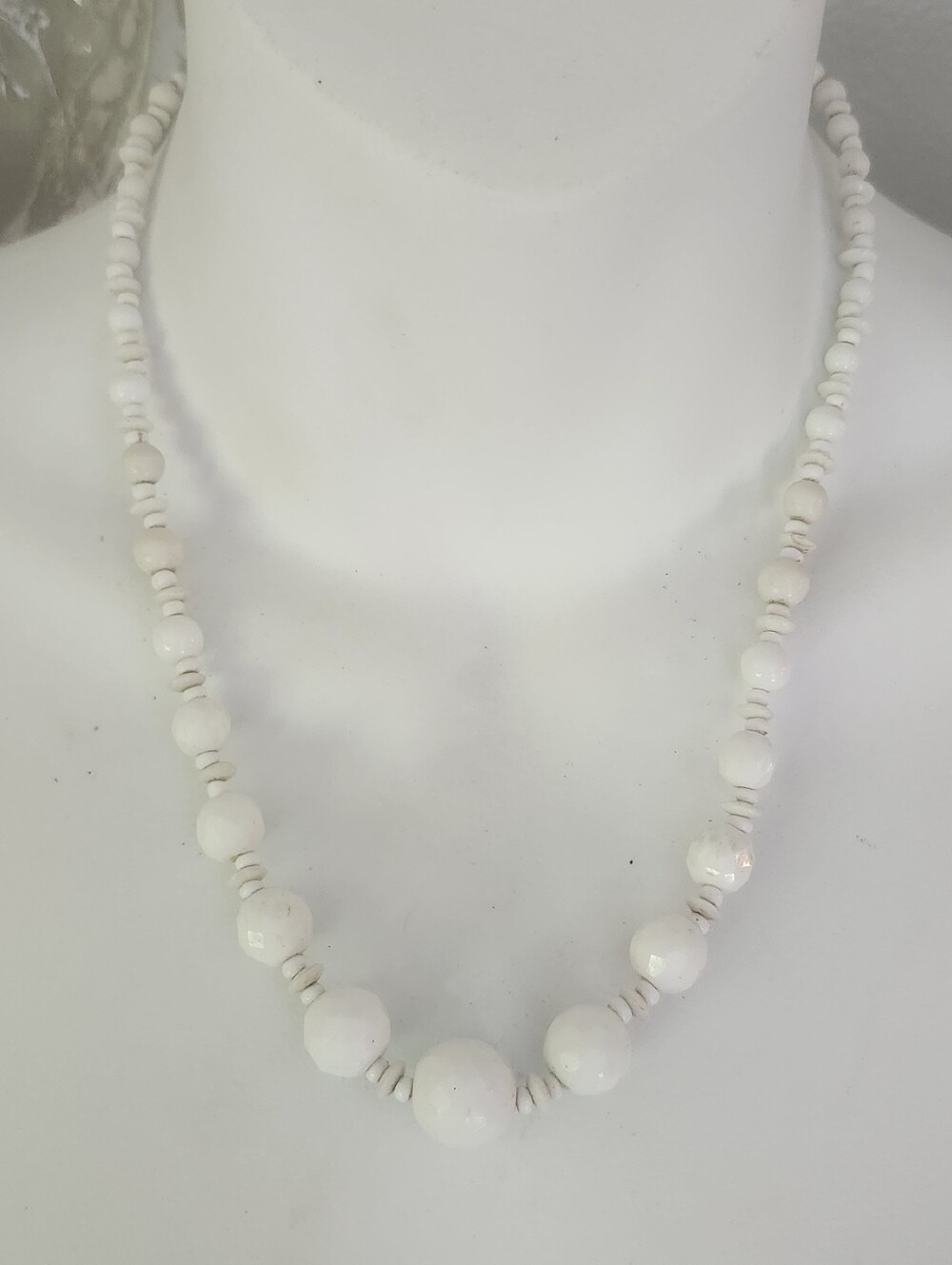 Vtg Slovakia Art Deco White Beaded Necklace- 19 Inches